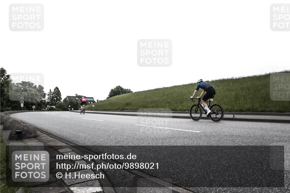 21.06.2026 - 29. Vierlanden-Triathlon H.Heesch http://msf.ph/oto/9898021 21.06.2026 09:38:32 Radfahren 114 meine-sportfotos.de