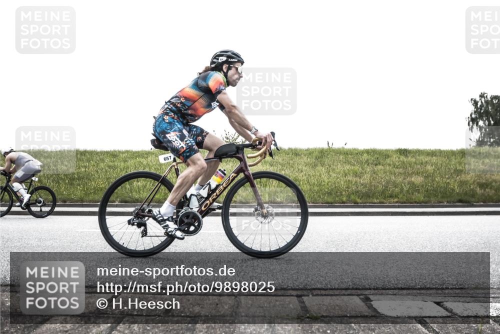 21.06.2026 - 29. Vierlanden-Triathlon H.Heesch http://msf.ph/oto/9898025 21.06.2026 11:03:21 Radfahren 35, 249, 366, 497, 579, 637, 657, 753 meine-sportfotos.de