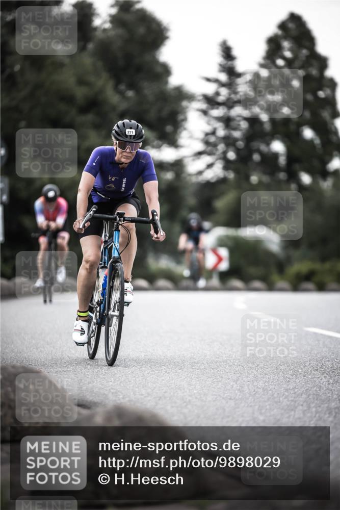 21.06.2026 - 29. Vierlanden-Triathlon H.Heesch http://msf.ph/oto/9898029 21.06.2026 10:03:59 Radfahren 142, 151, 161, 181, 257, 271, 337 meine-sportfotos.de