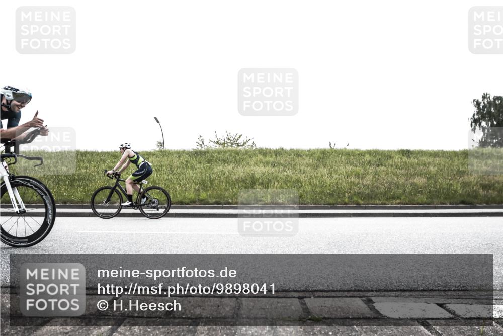 21.06.2026 - 29. Vierlanden-Triathlon H.Heesch http://msf.ph/oto/9898041 21.06.2026 11:03:45 Radfahren 546, 663 meine-sportfotos.de