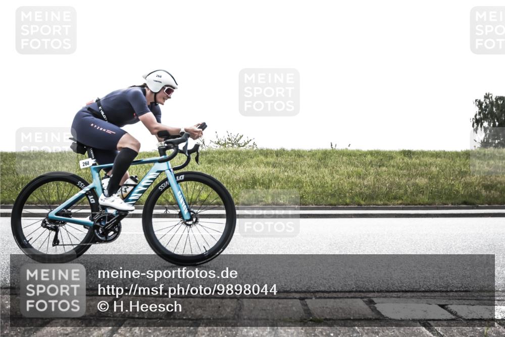 21.06.2026 - 29. Vierlanden-Triathlon H.Heesch http://msf.ph/oto/9898044 21.06.2026 11:03:54 Radfahren 33, 52, 175, 268 meine-sportfotos.de