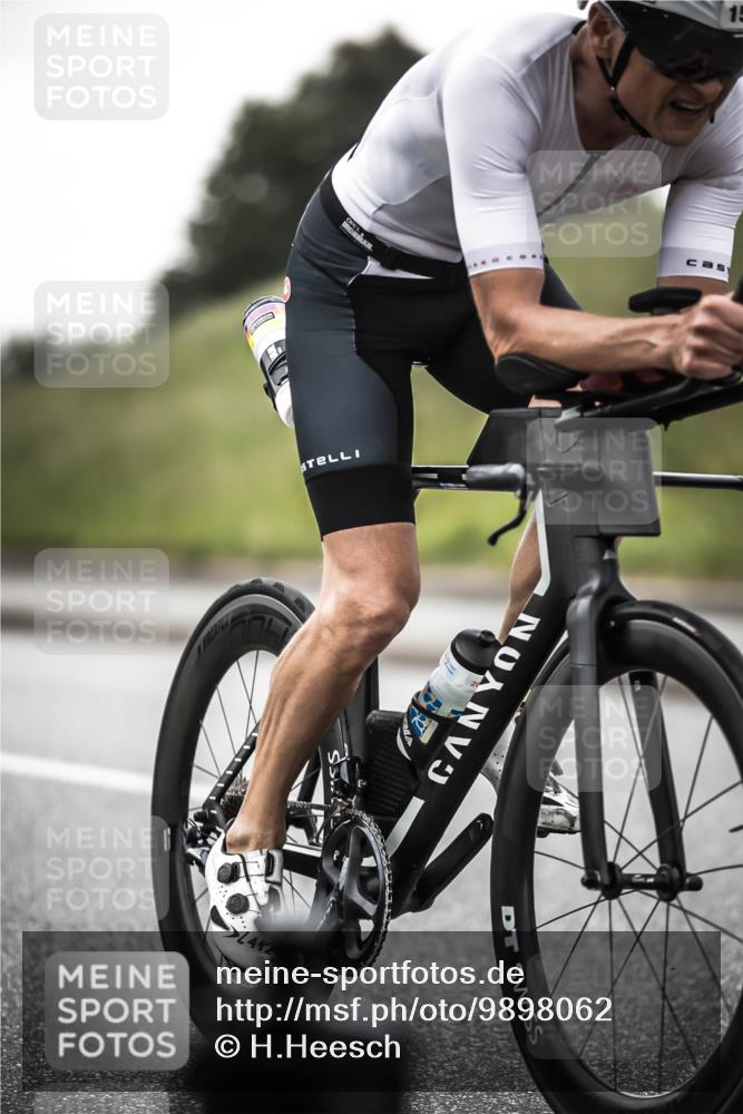 21.06.2026 - 29. Vierlanden-Triathlon H.Heesch http://msf.ph/oto/9898062 21.06.2026 10:04:14 Radfahren 90, 154, 180, 260, 324 meine-sportfotos.de