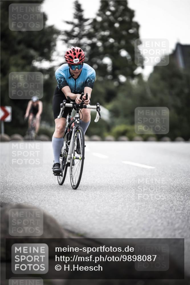 21.06.2026 - 29. Vierlanden-Triathlon H.Heesch http://msf.ph/oto/9898087 21.06.2026 10:04:19 Radfahren 75, 90, 260, 324, 350, 379 meine-sportfotos.de