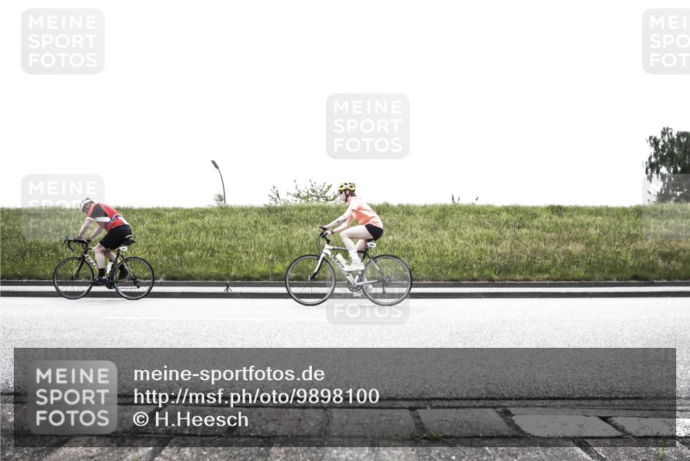 21.06.2026 - 29. Vierlanden-Triathlon H.Heesch http://msf.ph/oto/9898100 21.06.2026 11:04:59 Radfahren 46, 64, 523, 556, 559, 576, 739 meine-sportfotos.de