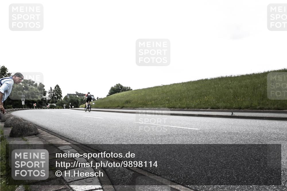 21.06.2026 - 29. Vierlanden-Triathlon H.Heesch http://msf.ph/oto/9898114 21.06.2026 09:47:22 Radfahren  meine-sportfotos.de