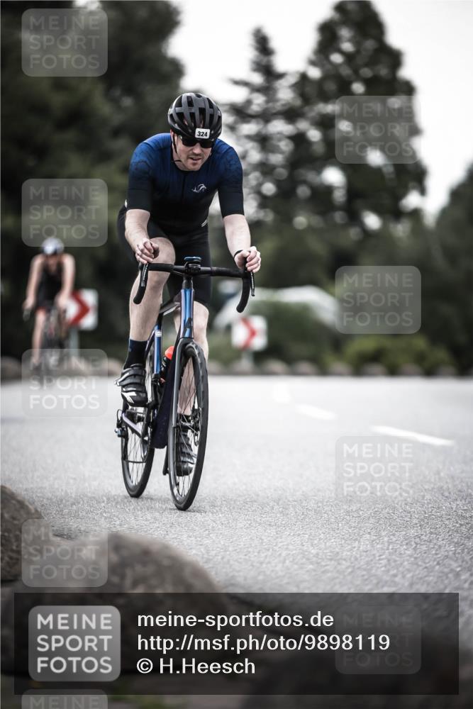 21.06.2026 - 29. Vierlanden-Triathlon H.Heesch http://msf.ph/oto/9898119 21.06.2026 10:04:20 Radfahren 75, 90, 260, 324, 350, 379 meine-sportfotos.de