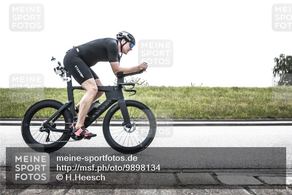 21.06.2026 - 29. Vierlanden-Triathlon H.Heesch http://msf.ph/oto/9898134 21.06.2026 11:05:40 Radfahren 574, 719, 742 meine-sportfotos.de