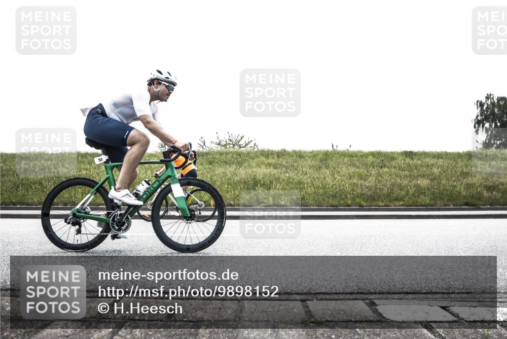 21.06.2026 - 29. Vierlanden-Triathlon H.Heesch http://msf.ph/oto/9898152 21.06.2026 11:06:10 Radfahren 58, 505, 640, 701 meine-sportfotos.de