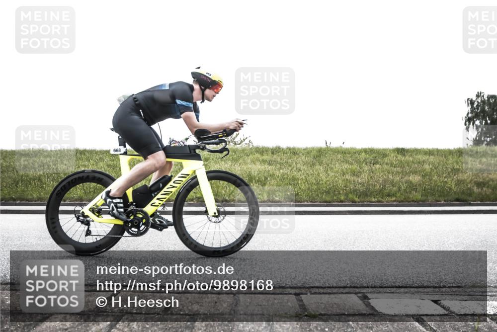 21.06.2026 - 29. Vierlanden-Triathlon H.Heesch http://msf.ph/oto/9898168 21.06.2026 11:06:23 Radfahren 56, 174, 199, 244, 665, 668, 721, 745 meine-sportfotos.de