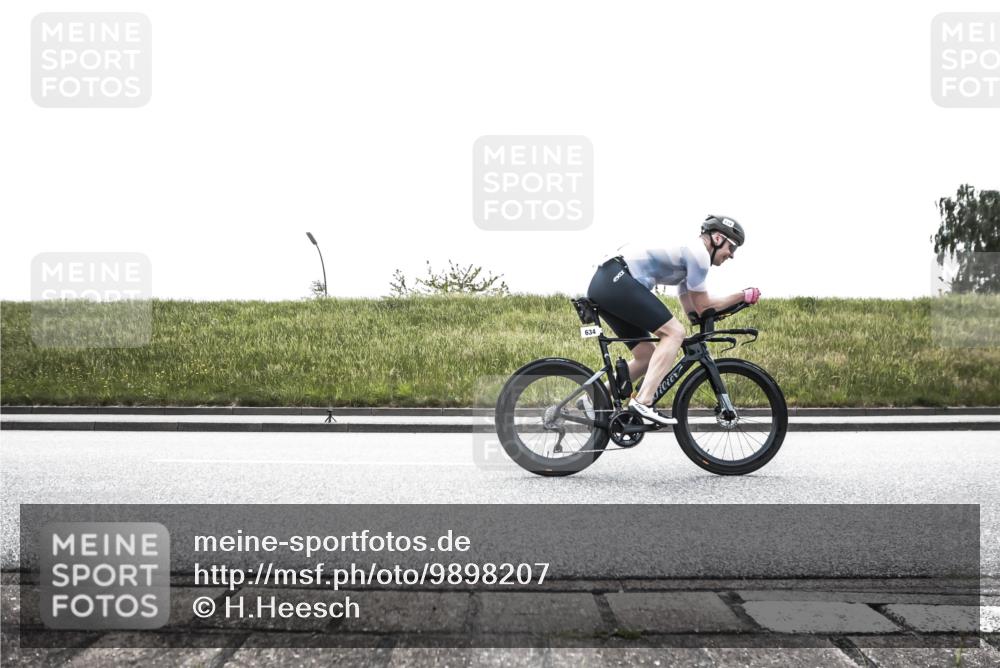 21.06.2026 - 29. Vierlanden-Triathlon H.Heesch http://msf.ph/oto/9898207 21.06.2026 11:07:18 Radfahren 165, 256, 634 meine-sportfotos.de