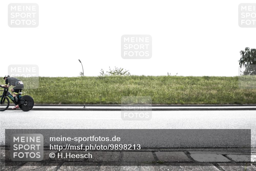 21.06.2026 - 29. Vierlanden-Triathlon H.Heesch http://msf.ph/oto/9898213 21.06.2026 11:07:22 Radfahren 15, 165, 256, 634 meine-sportfotos.de