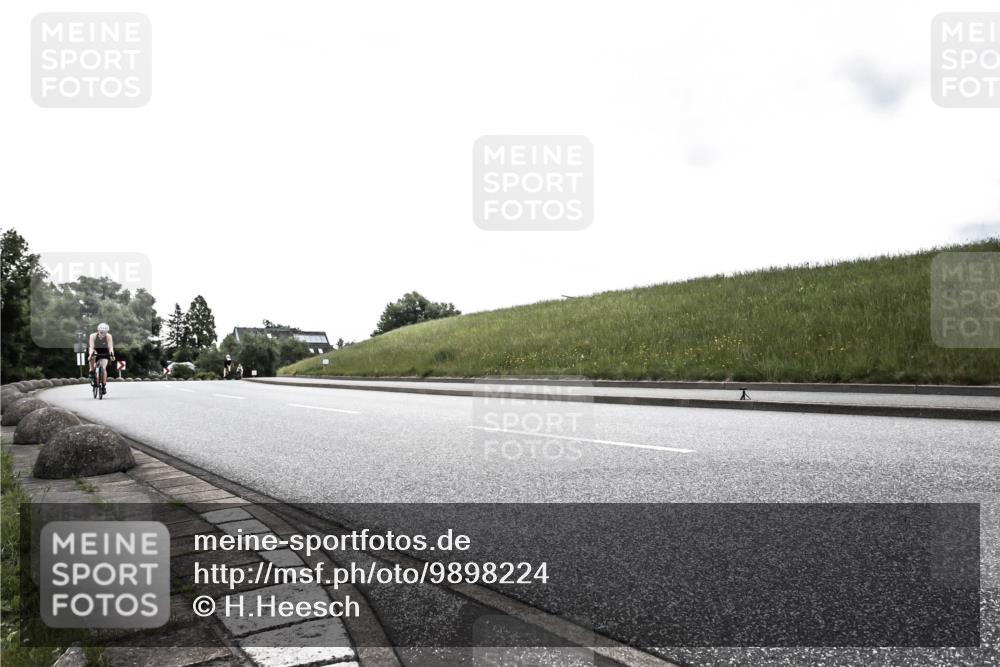 21.06.2026 - 29. Vierlanden-Triathlon H.Heesch http://msf.ph/oto/9898224 21.06.2026 09:49:57 Radfahren 46, 217, 221, 229 meine-sportfotos.de