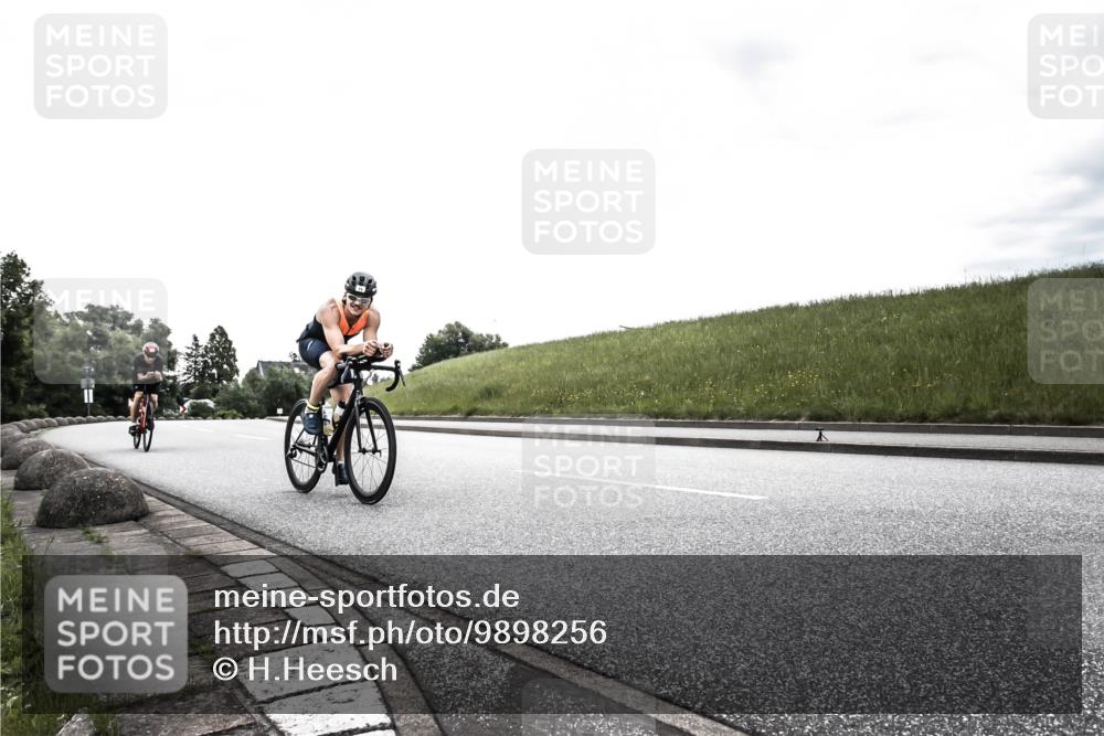 21.06.2026 - 29. Vierlanden-Triathlon H.Heesch http://msf.ph/oto/9898256 21.06.2026 09:52:34 Radfahren 16, 63, 77, 192 meine-sportfotos.de