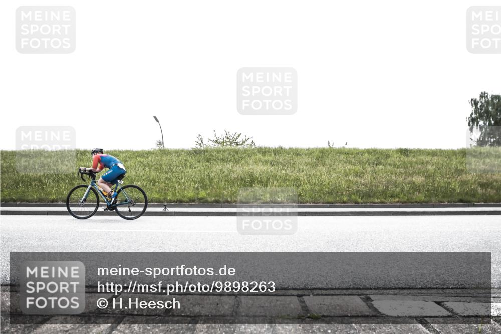 21.06.2026 - 29. Vierlanden-Triathlon H.Heesch http://msf.ph/oto/9898263 21.06.2026 11:09:18 Radfahren 157, 192, 233, 612, 681 meine-sportfotos.de