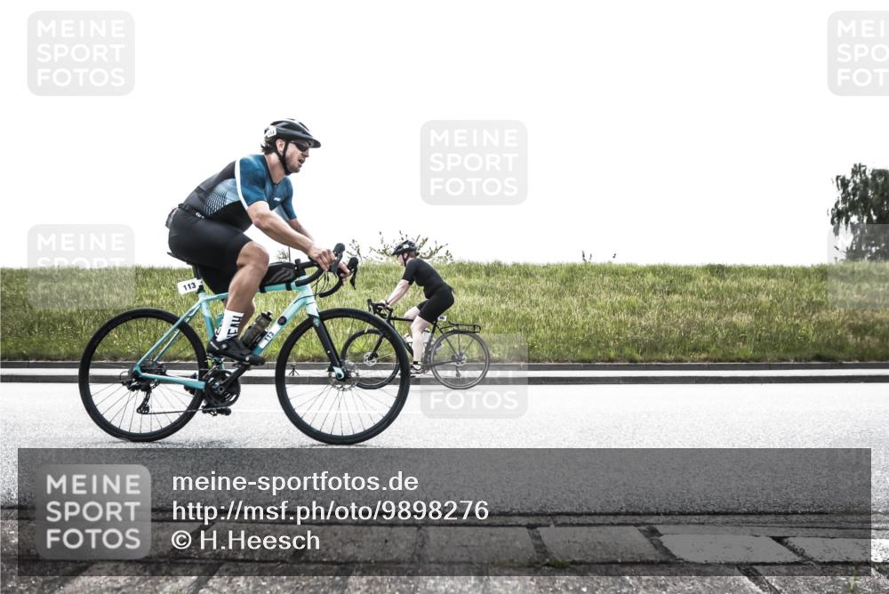 21.06.2026 - 29. Vierlanden-Triathlon H.Heesch http://msf.ph/oto/9898276 21.06.2026 11:09:34 Radfahren 113, 595 meine-sportfotos.de