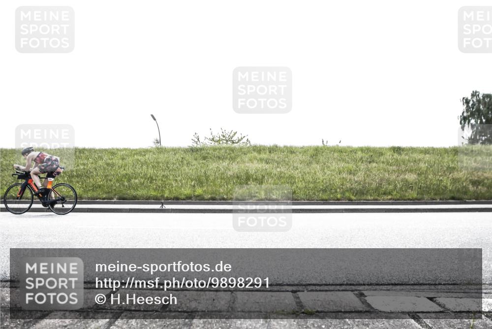 21.06.2026 - 29. Vierlanden-Triathlon H.Heesch http://msf.ph/oto/9898291 21.06.2026 11:09:51 Radfahren 43, 274, 724 meine-sportfotos.de