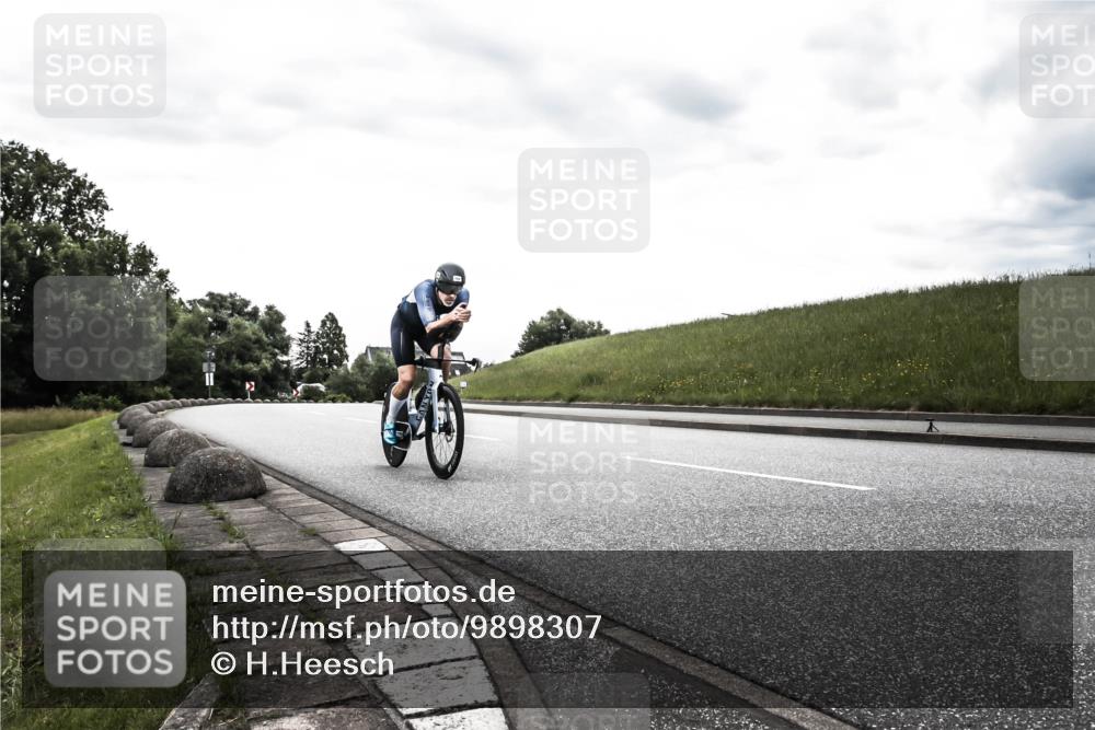 21.06.2026 - 29. Vierlanden-Triathlon H.Heesch http://msf.ph/oto/9898307 21.06.2026 09:55:38 Radfahren 142, 177, 184, 252 meine-sportfotos.de