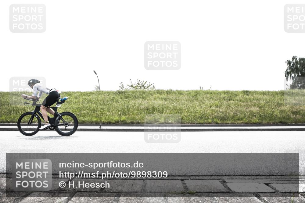 21.06.2026 - 29. Vierlanden-Triathlon H.Heesch http://msf.ph/oto/9898309 21.06.2026 11:10:17 Radfahren 147, 187, 498, 589, 647, 710, 728 meine-sportfotos.de
