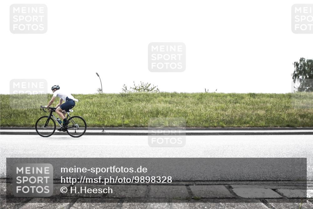 21.06.2026 - 29. Vierlanden-Triathlon H.Heesch http://msf.ph/oto/9898328 21.06.2026 11:10:38 Radfahren 20, 253, 630, 642, 671, 716, 746, 757 meine-sportfotos.de