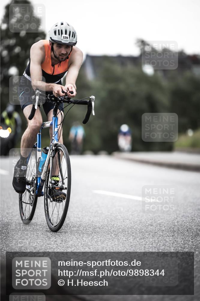 21.06.2026 - 29. Vierlanden-Triathlon H.Heesch http://msf.ph/oto/9898344 21.06.2026 10:04:50 Radfahren 86, 174, 329, 352, 365 meine-sportfotos.de
