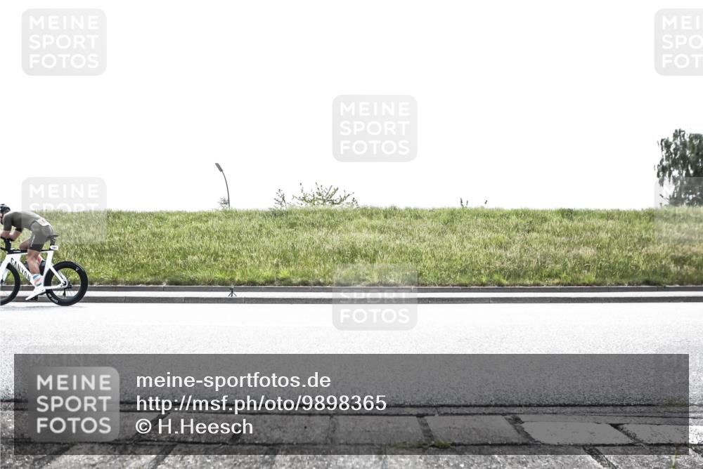 21.06.2026 - 29. Vierlanden-Triathlon H.Heesch http://msf.ph/oto/9898365 21.06.2026 11:11:17 Radfahren 137, 138, 161, 299, 489, 673 meine-sportfotos.de