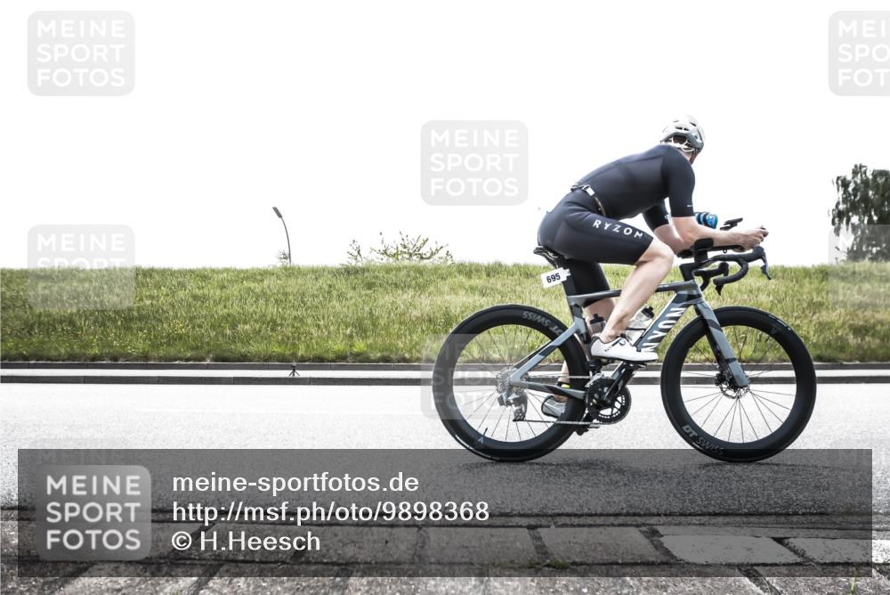 21.06.2026 - 29. Vierlanden-Triathlon H.Heesch http://msf.ph/oto/9898368 21.06.2026 11:11:37 Radfahren 89, 220, 611, 641, 695, 709 meine-sportfotos.de