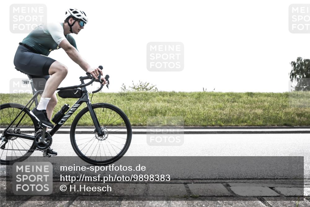 21.06.2026 - 29. Vierlanden-Triathlon H.Heesch http://msf.ph/oto/9898383 21.06.2026 11:11:57 Radfahren 109, 293, 296, 302, 490, 500, 656, 707, 743, 751 meine-sportfotos.de