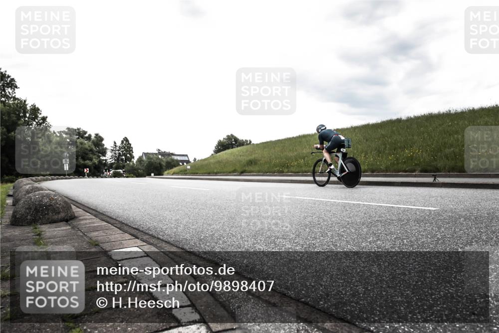 21.06.2026 - 29. Vierlanden-Triathlon H.Heesch http://msf.ph/oto/9898407 21.06.2026 10:02:47 Radfahren 56, 139, 179 meine-sportfotos.de
