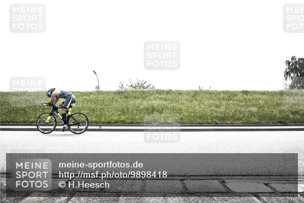 21.06.2026 - 29. Vierlanden-Triathlon H.Heesch http://msf.ph/oto/9898418 21.06.2026 11:12:32 Radfahren 131, 213, 260 meine-sportfotos.de