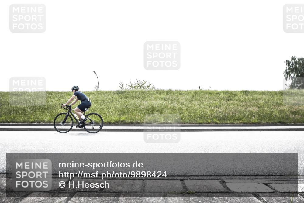 21.06.2026 - 29. Vierlanden-Triathlon H.Heesch http://msf.ph/oto/9898424 21.06.2026 11:12:54 Radfahren 504, 539, 703 meine-sportfotos.de