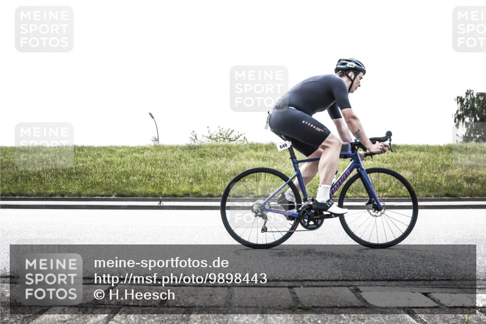 21.06.2026 - 29. Vierlanden-Triathlon H.Heesch http://msf.ph/oto/9898443 21.06.2026 11:13:12 Radfahren 52, 183, 649, 659, 720, 787 meine-sportfotos.de