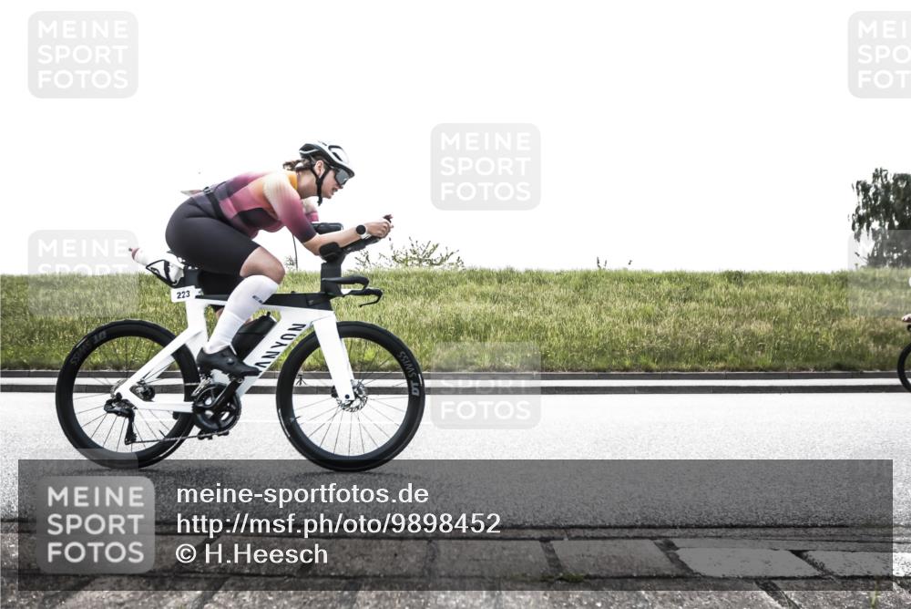 21.06.2026 - 29. Vierlanden-Triathlon H.Heesch http://msf.ph/oto/9898452 21.06.2026 11:13:33 Radfahren 103, 153, 160, 223, 643, 652, 727 meine-sportfotos.de