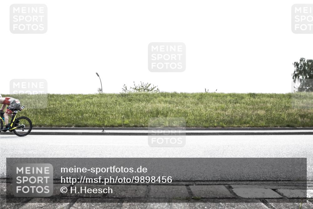 21.06.2026 - 29. Vierlanden-Triathlon H.Heesch http://msf.ph/oto/9898456 21.06.2026 11:13:34 Radfahren 91, 103, 153, 160, 223, 643, 652, 727 meine-sportfotos.de