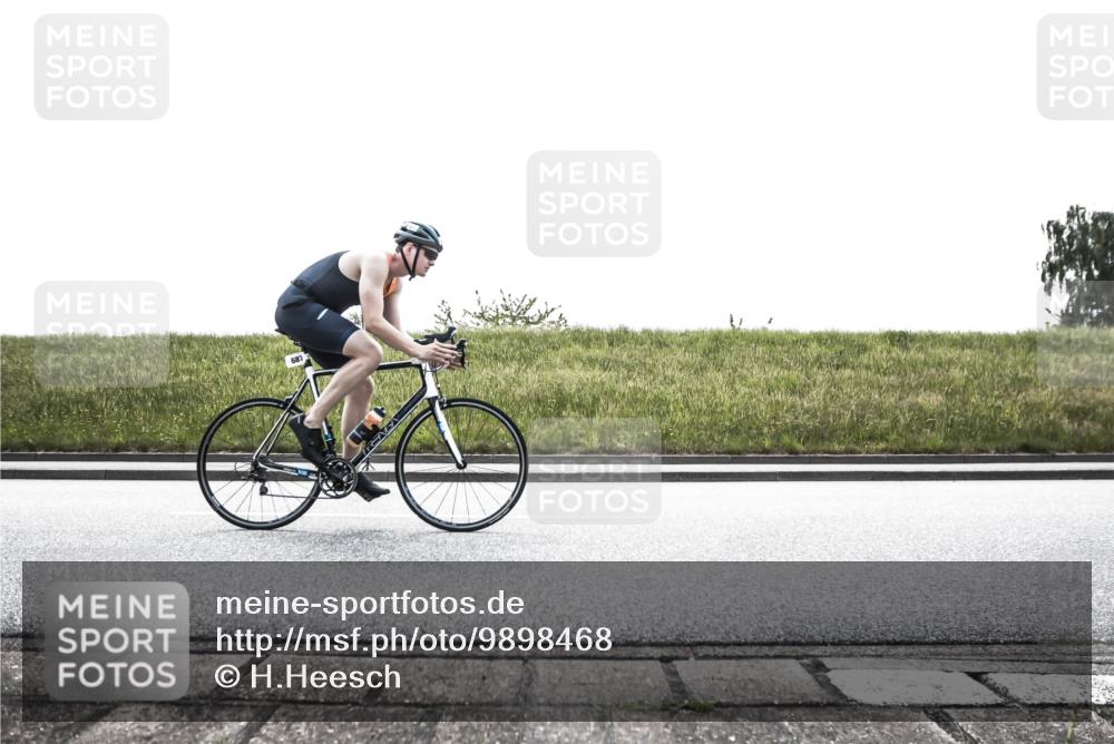 21.06.2026 - 29. Vierlanden-Triathlon H.Heesch http://msf.ph/oto/9898468 21.06.2026 11:13:54 Radfahren 34, 229, 687 meine-sportfotos.de
