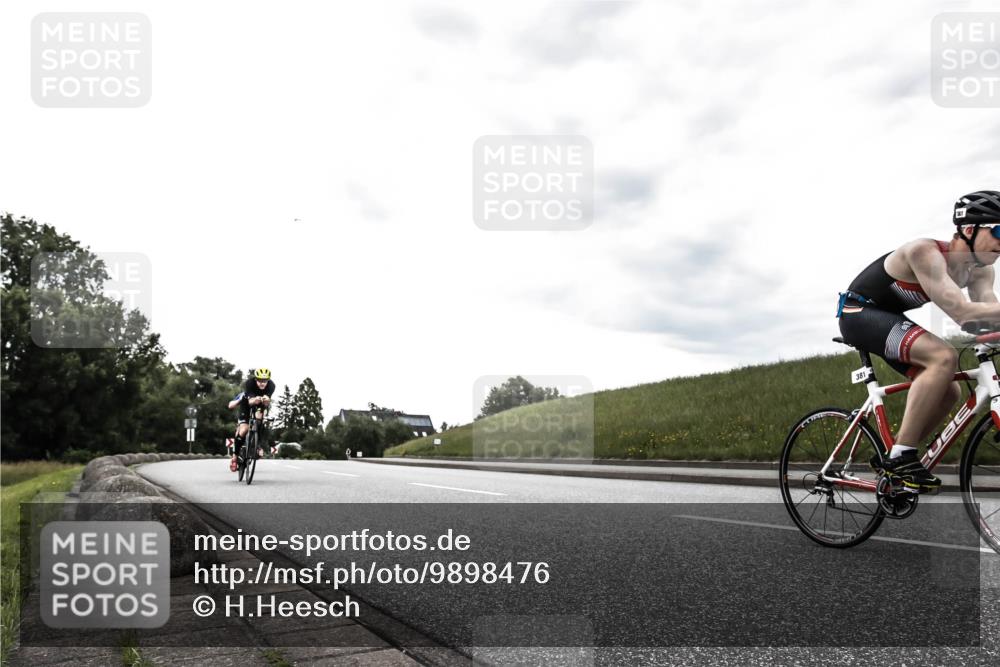 21.06.2026 - 29. Vierlanden-Triathlon H.Heesch http://msf.ph/oto/9898476 21.06.2026 10:06:29 Radfahren 147, 165, 360, 381 meine-sportfotos.de