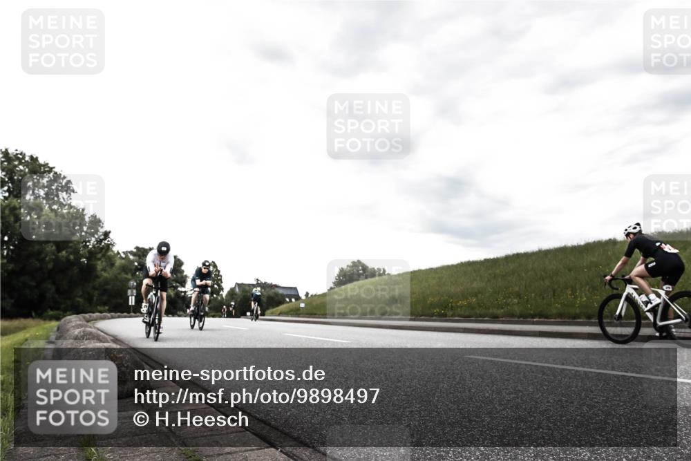 21.06.2026 - 29. Vierlanden-Triathlon H.Heesch http://msf.ph/oto/9898497 21.06.2026 10:07:52 Radfahren 50, 104, 105, 167, 220, 231 meine-sportfotos.de