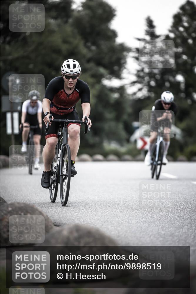 21.06.2026 - 29. Vierlanden-Triathlon H.Heesch http://msf.ph/oto/9898519 21.06.2026 10:05:08 Radfahren 130, 264, 275, 323, 326 meine-sportfotos.de
