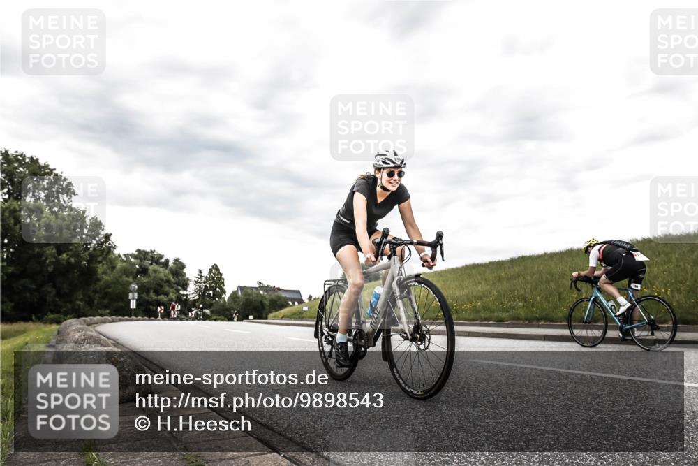 21.06.2026 - 29. Vierlanden-Triathlon H.Heesch http://msf.ph/oto/9898543 21.06.2026 10:16:27 Radfahren 249, 473 meine-sportfotos.de