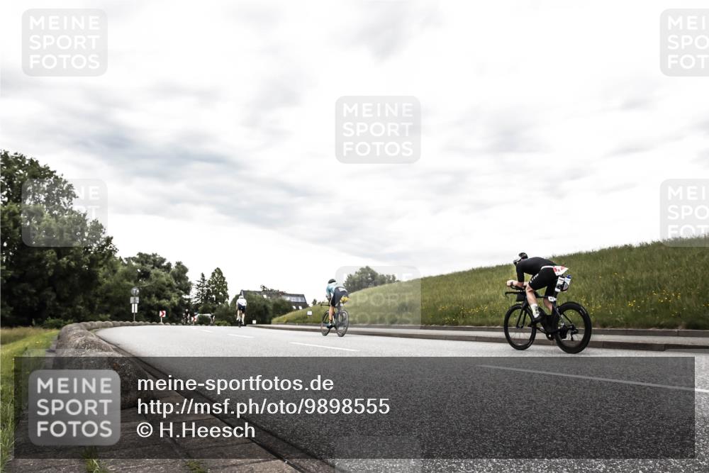 21.06.2026 - 29. Vierlanden-Triathlon H.Heesch http://msf.ph/oto/9898555 21.06.2026 10:17:37 Radfahren 116, 211, 419, 445 meine-sportfotos.de
