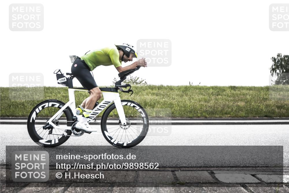 21.06.2026 - 29. Vierlanden-Triathlon H.Heesch http://msf.ph/oto/9898562 21.06.2026 11:16:53 Radfahren 74, 298, 723, 1358 meine-sportfotos.de