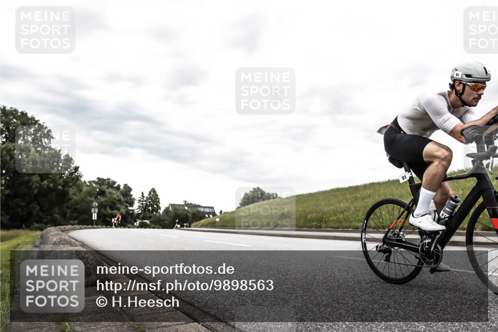 21.06.2026 - 29. Vierlanden-Triathlon H.Heesch http://msf.ph/oto/9898563 21.06.2026 10:18:58 Radfahren 81, 164, 283 meine-sportfotos.de