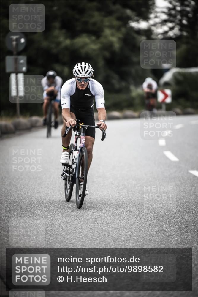 21.06.2026 - 29. Vierlanden-Triathlon H.Heesch http://msf.ph/oto/9898582 21.06.2026 10:05:30 Radfahren 5, 103, 175, 195, 312 meine-sportfotos.de