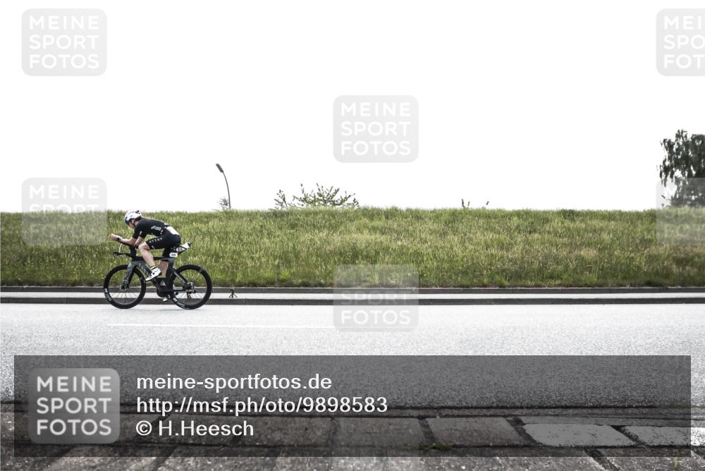 21.06.2026 - 29. Vierlanden-Triathlon H.Heesch http://msf.ph/oto/9898583 21.06.2026 11:17:56 Radfahren 82, 180, 225, 648 meine-sportfotos.de