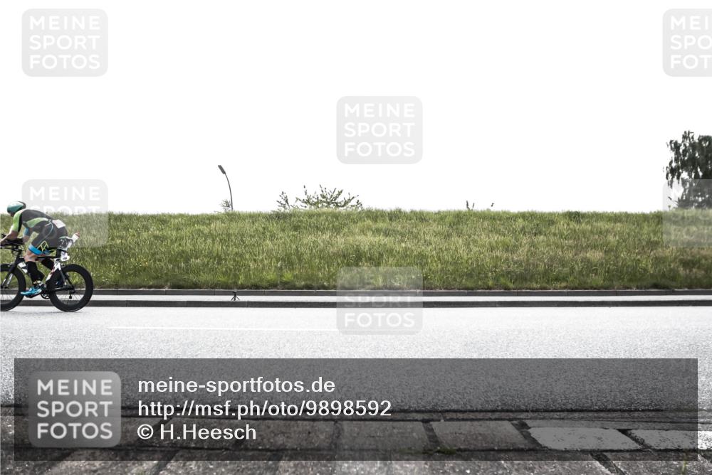 21.06.2026 - 29. Vierlanden-Triathlon H.Heesch http://msf.ph/oto/9898592 21.06.2026 11:18:07 Radfahren 29, 128, 180, 228, 635, 684 meine-sportfotos.de