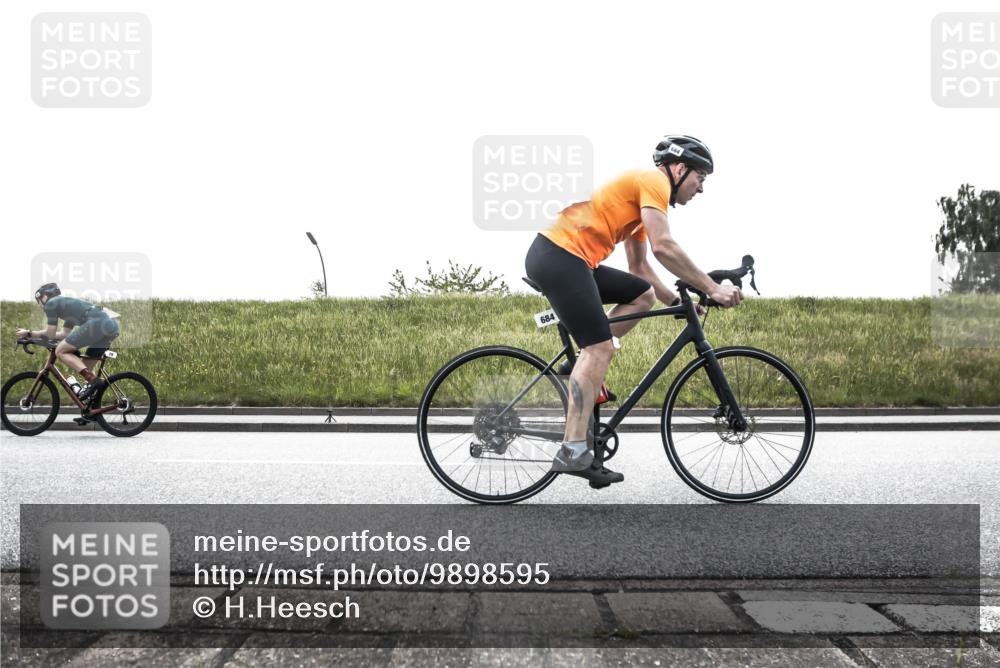 21.06.2026 - 29. Vierlanden-Triathlon H.Heesch http://msf.ph/oto/9898595 21.06.2026 11:18:09 Radfahren 29, 128, 228, 635, 684 meine-sportfotos.de