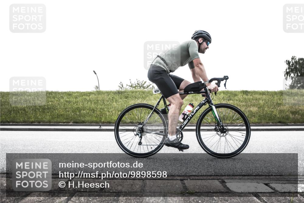 21.06.2026 - 29. Vierlanden-Triathlon H.Heesch http://msf.ph/oto/9898598 21.06.2026 11:18:13 Radfahren 38, 635, 684 meine-sportfotos.de