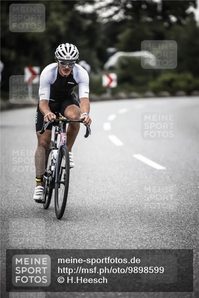 21.06.2026 - 29. Vierlanden-Triathlon H.Heesch http://msf.ph/oto/9898599 21.06.2026 10:05:31 Radfahren 5, 103, 135, 175, 195, 312 meine-sportfotos.de