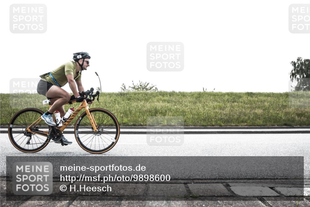 21.06.2026 - 29. Vierlanden-Triathlon H.Heesch http://msf.ph/oto/9898600 21.06.2026 11:18:22 Radfahren 38, 92, 177 meine-sportfotos.de