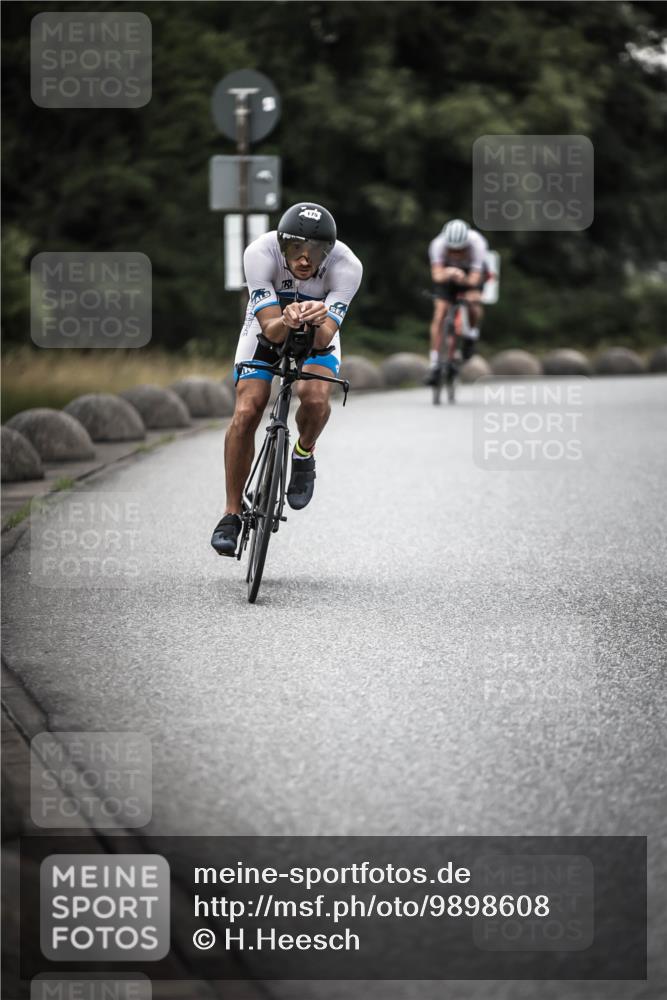 21.06.2026 - 29. Vierlanden-Triathlon H.Heesch http://msf.ph/oto/9898608 21.06.2026 10:05:32 Radfahren 5, 103, 135, 175, 195, 312 meine-sportfotos.de