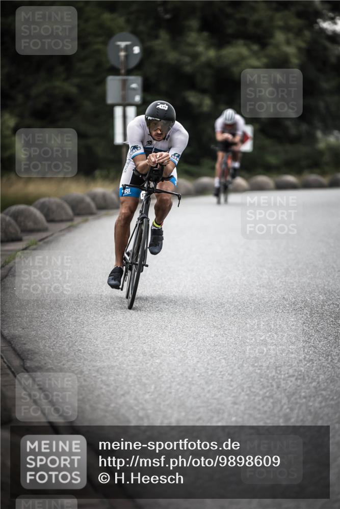 21.06.2026 - 29. Vierlanden-Triathlon H.Heesch http://msf.ph/oto/9898609 21.06.2026 10:05:32 Radfahren 5, 103, 135, 175, 195, 312 meine-sportfotos.de